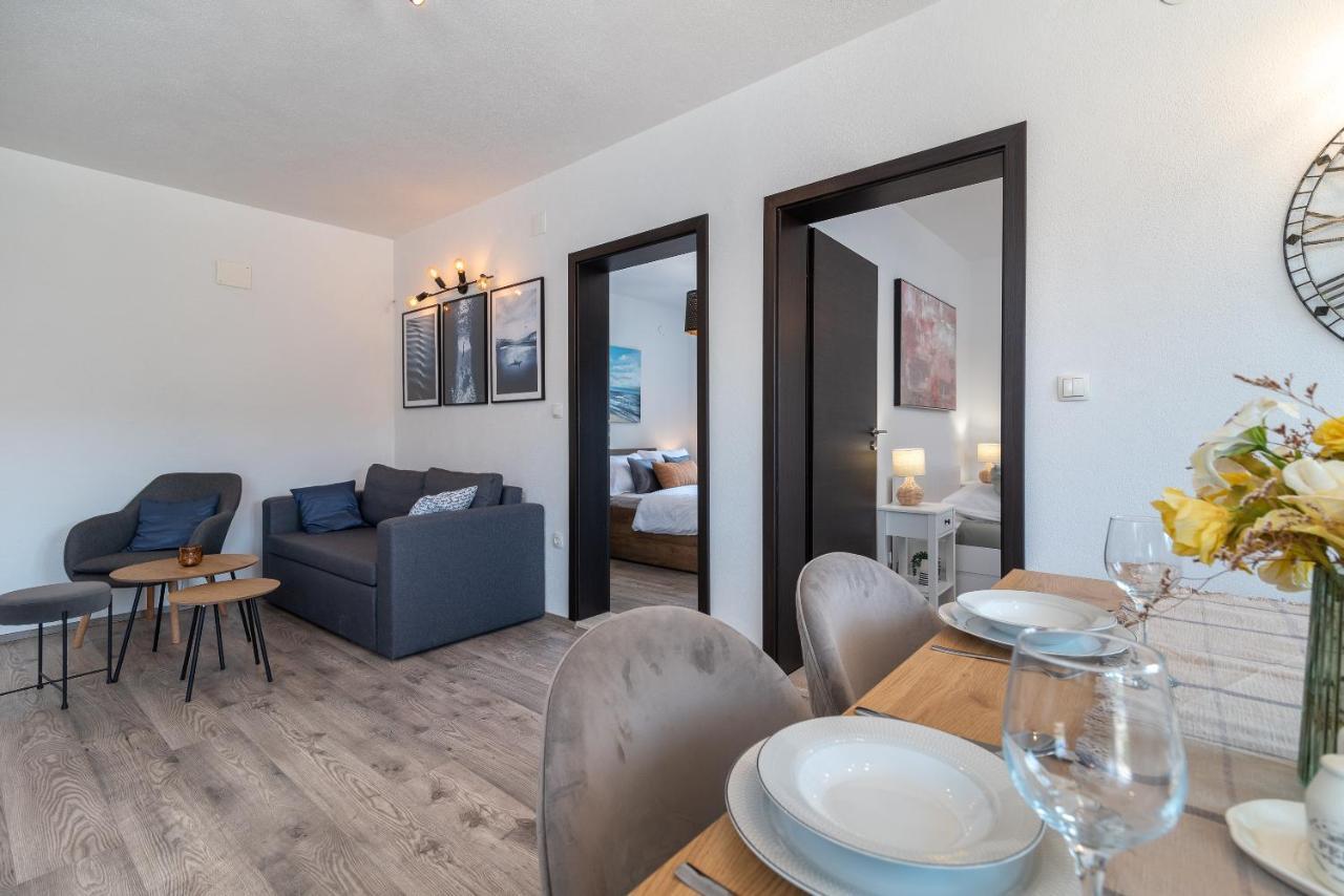 Beach Apartman Marela Slatine Exterior photo