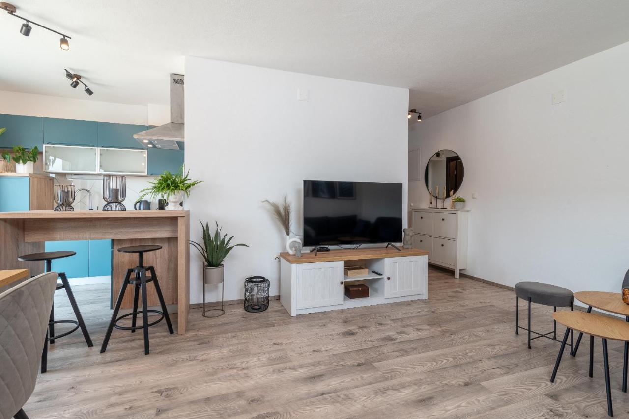 Beach Apartman Marela Slatine Exterior photo